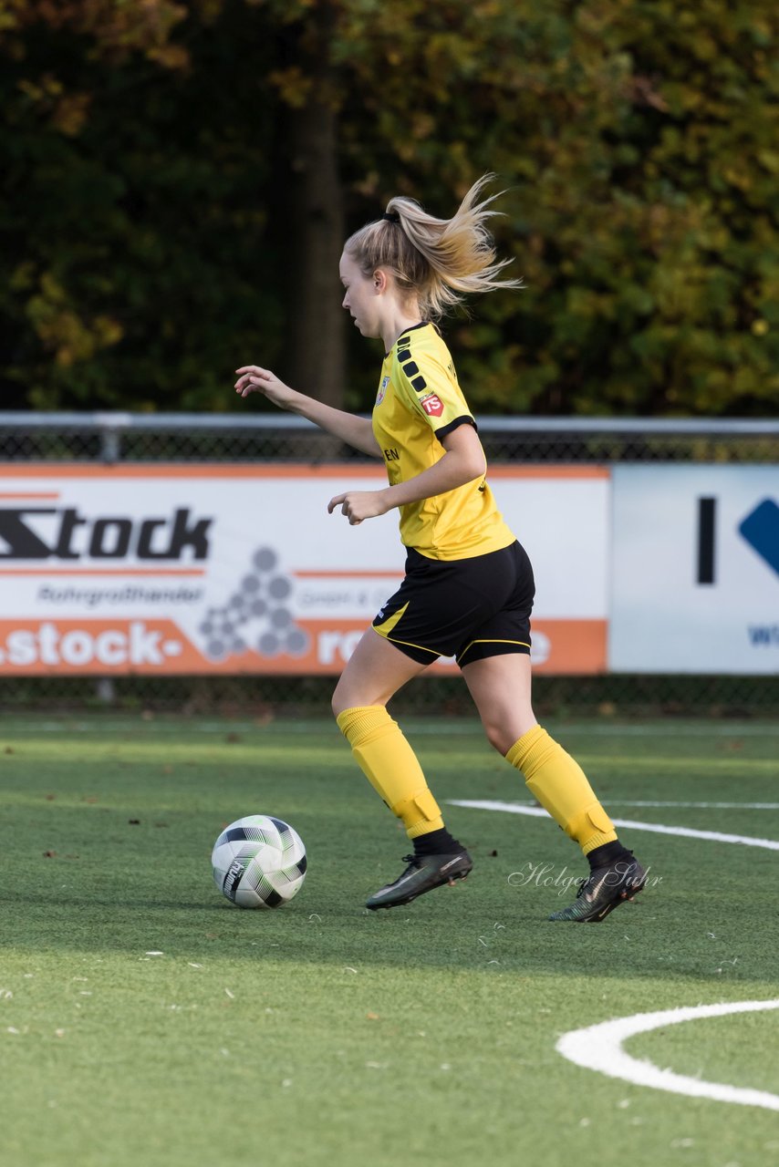 Bild 61 - F SSC Hagen Ahrensburg - SV Frisia 03 Risum-Lindholm : Ergebnis: 2:0